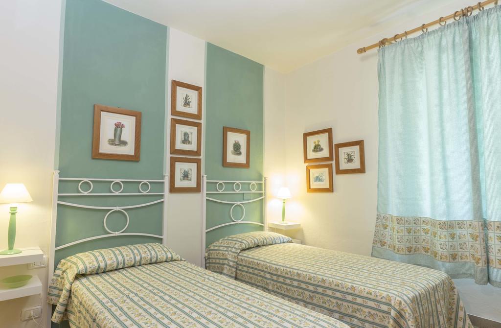Villa Monserrato - Goelba Porto Azzurro Dış mekan fotoğraf